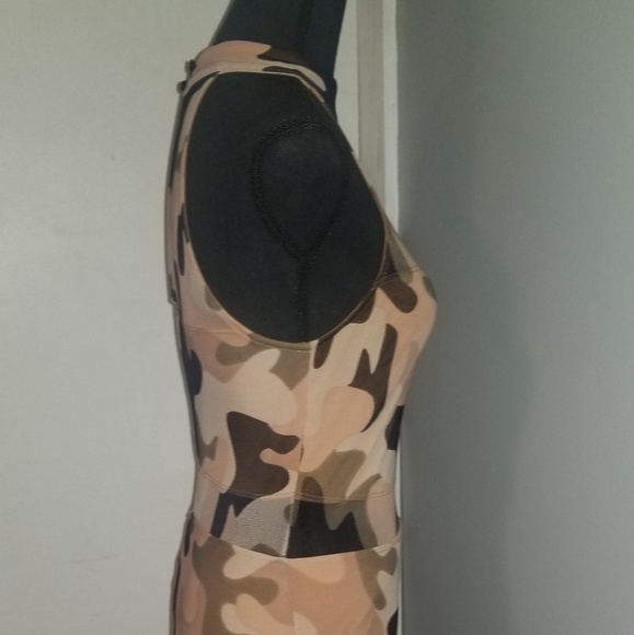 Dress - Picture 3 of 3